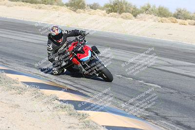 media/Dec-01-2025-Moto Forza (Mon) [[2daa91e15f]]/1-Advanced Group/Session 4 (Turn 10 Inside)/